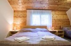 Franciaágyas + 1 szimpla ágy